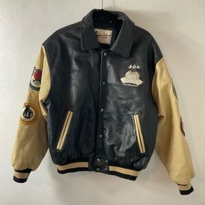 2000 Walt Disney World 100 years of Magic Leather Bomber Coat Sz M. RARE